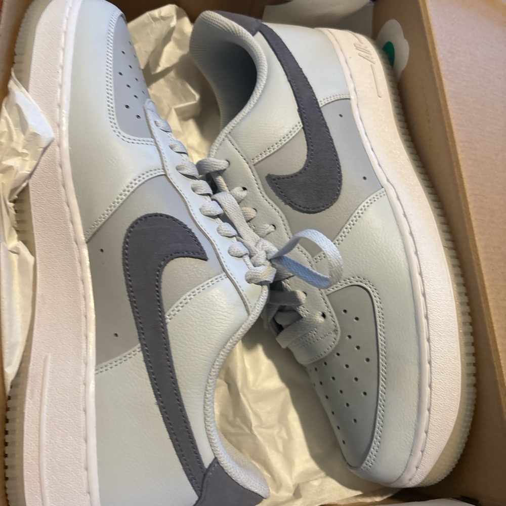 Nike Men's Air Force 1 Shoes - Light Grey